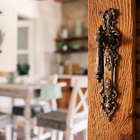 Pajta Apartman Es Vendeghaz Tata Bagian luar foto